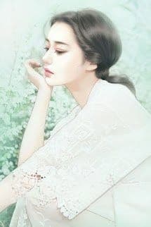 Yêu Ai Em Mới Hạnh Phúc